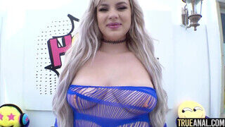 Brianna Bourbon a gigantikus fenekű latina milf 4k pornó